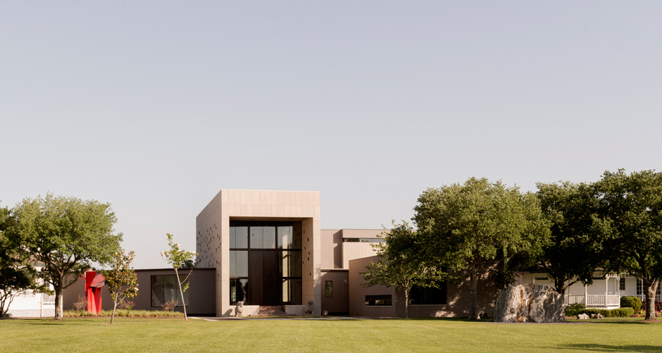 The 3 Courtyard House