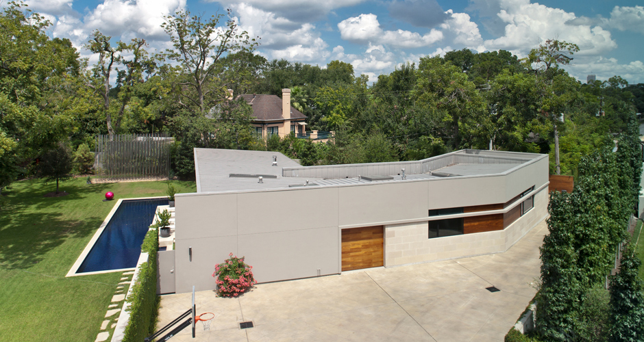 Main Street Pool and Guest House